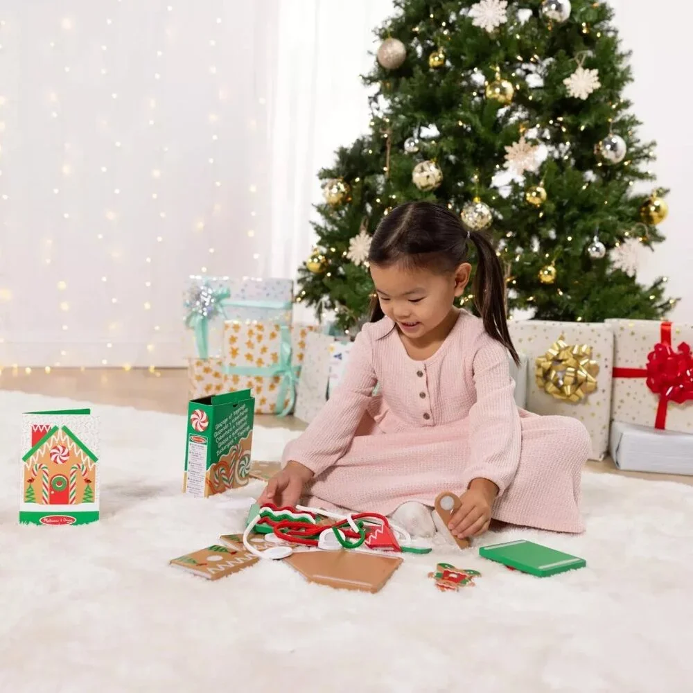 Melissa & Doug Gingerbread House Wooden Playset 38 Pieces Building Christmas NEW